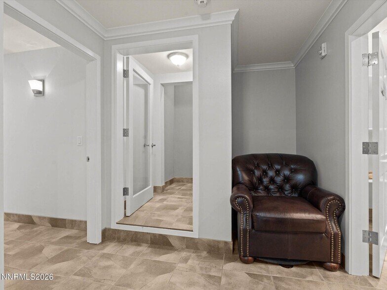 More Photos Of 441 W Plumb Ln, Reno Office For Sale