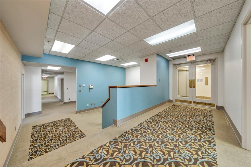 More Photos Of 202-204 S Jefferson St SE, Roanoke Office For Sale