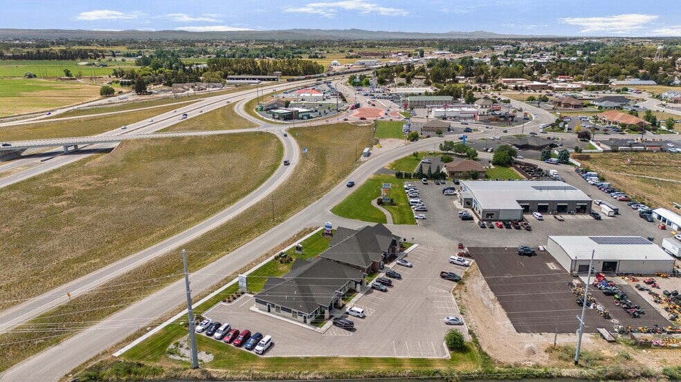 More Photos Of 688 Rigby Lake Dr, Rigby Healthcare For Sale