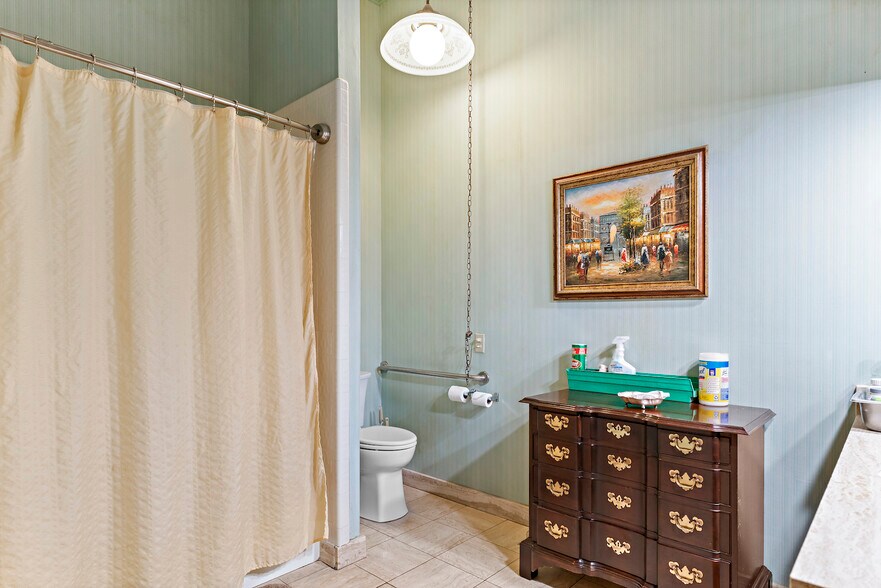 More Photos Of 426 W Church St, Swainsboro Hospitality For Sale