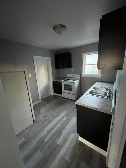 More Photos Of , Akron Specialty For Sale