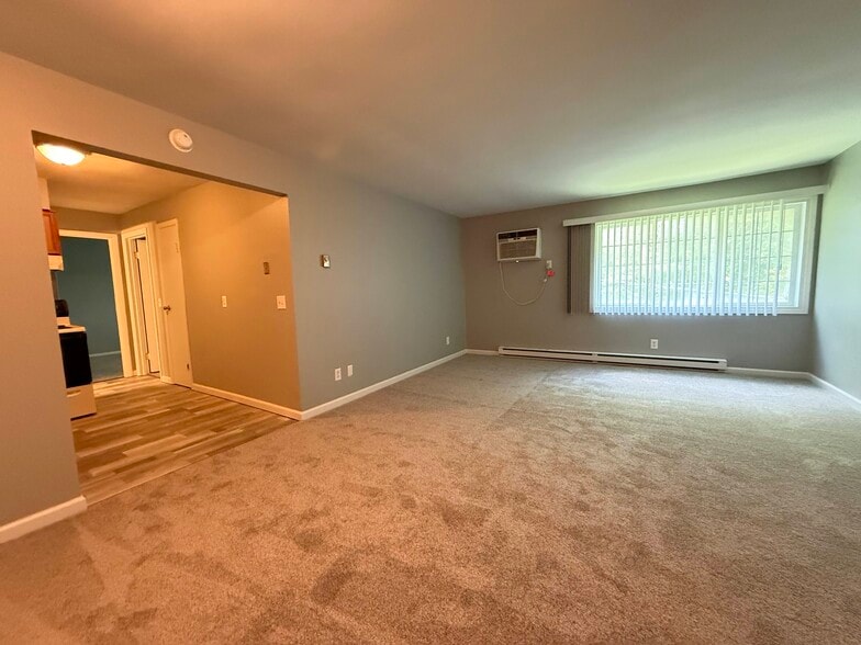 More Photos Of 8712-8804 Dayton Oxford Rd, Franklin Apartments For Sale