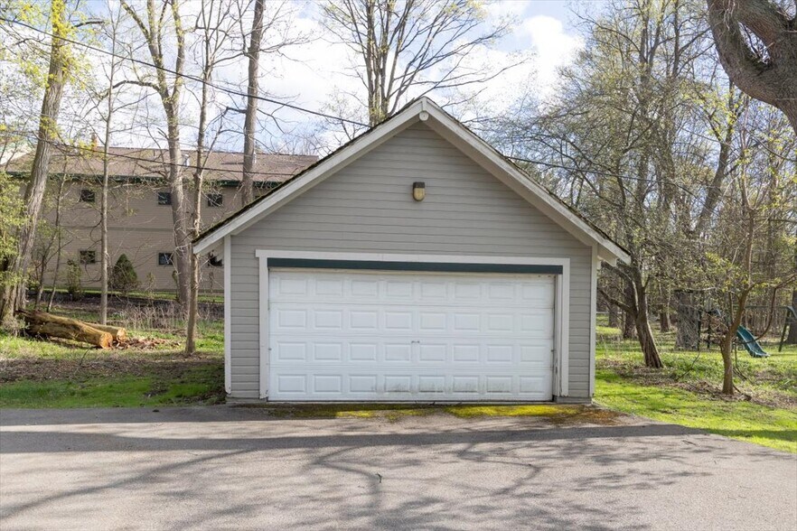 More Photos Of 305 Main St, East Aurora Office For Sale