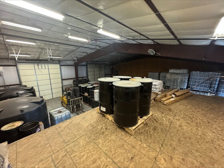 More Photos Of 5745 Industry Way, Chubbuck Warehouse For Lease