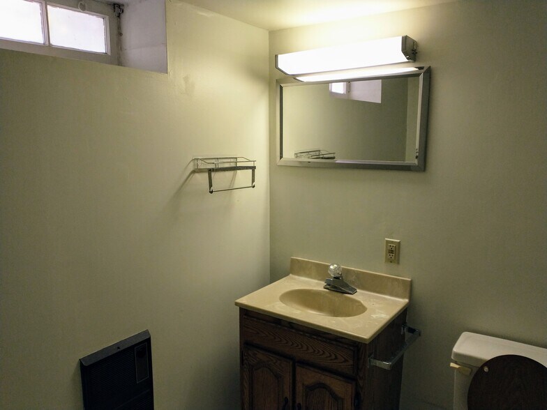 More Photos Of 2221 Penn Ave, Reading Storefront Retail Residential For Lease