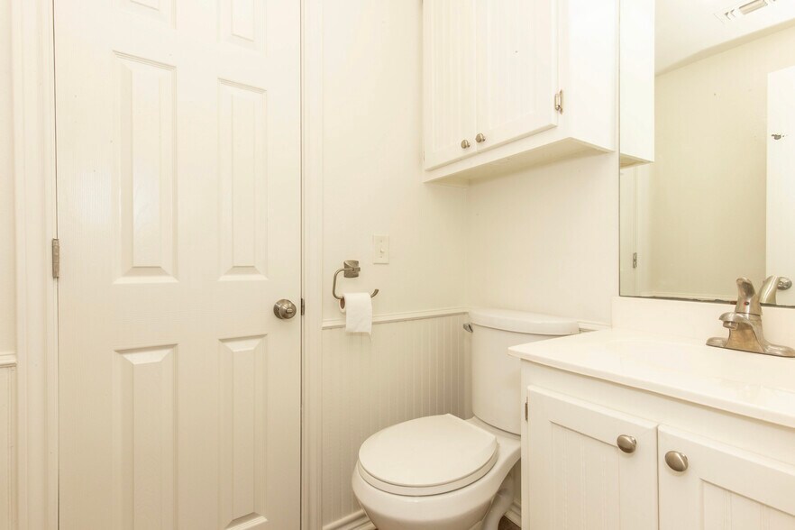 More Photos Of 4846 US Highway 67 W, Simms Daycare Center For Sale