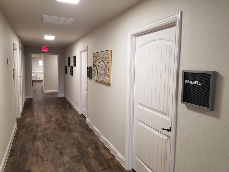 More Photos Of 200 S Main St, Rhome Religious Facility For Lease