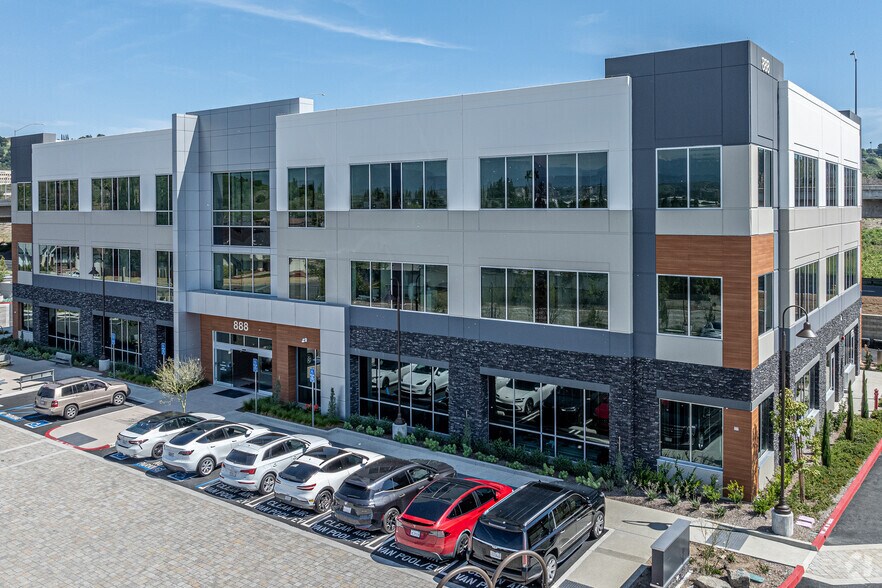 More Photos Of 888 S Brea Canyon Rd, Diamond Bar Medical For Lease