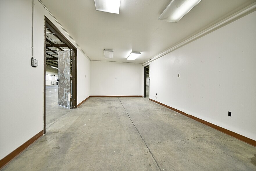 More Photos Of 1744 Forrest Way, Carson City Manufacturing For Sale