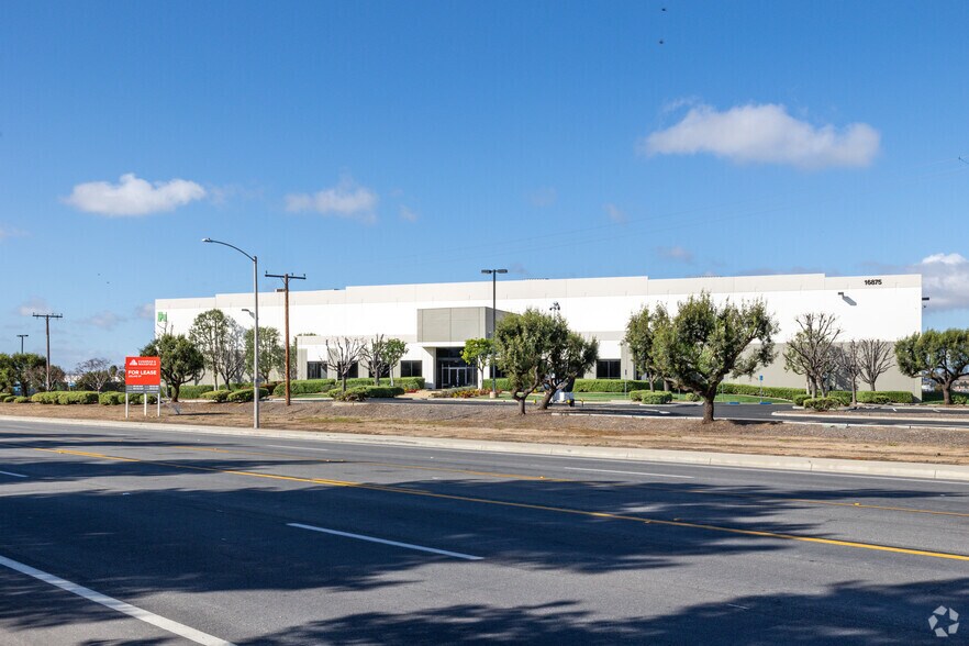 More Photos Of 16875 Heacock St, Moreno Valley Distribution For Lease