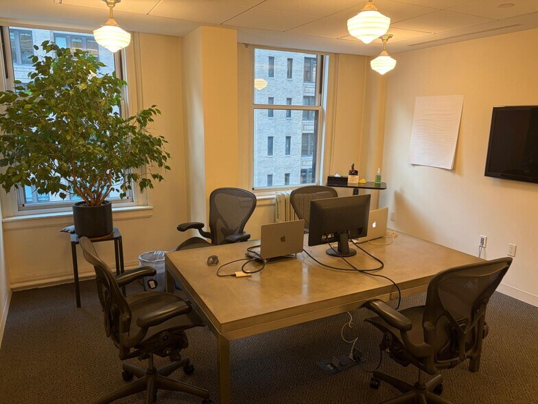 More Photos Of 461 Park Ave S, New York Office For Lease
