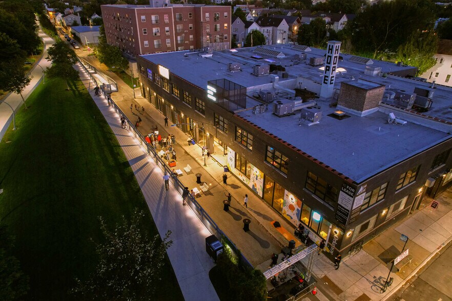 More Photos Of 1757 N Kimball Ave, Chicago Flex For Lease