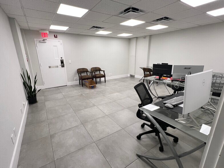 More Photos Of 3015 N Ocean Blvd, Fort Lauderdale Apartments For Sale