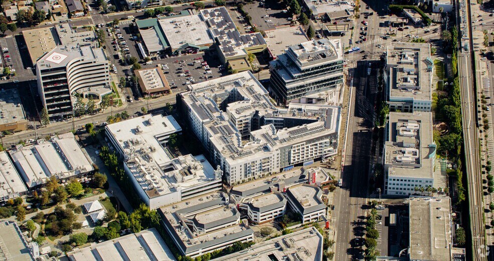 More Photos Of 12121 W Olympic Blvd, Los Angeles Apartments For Lease