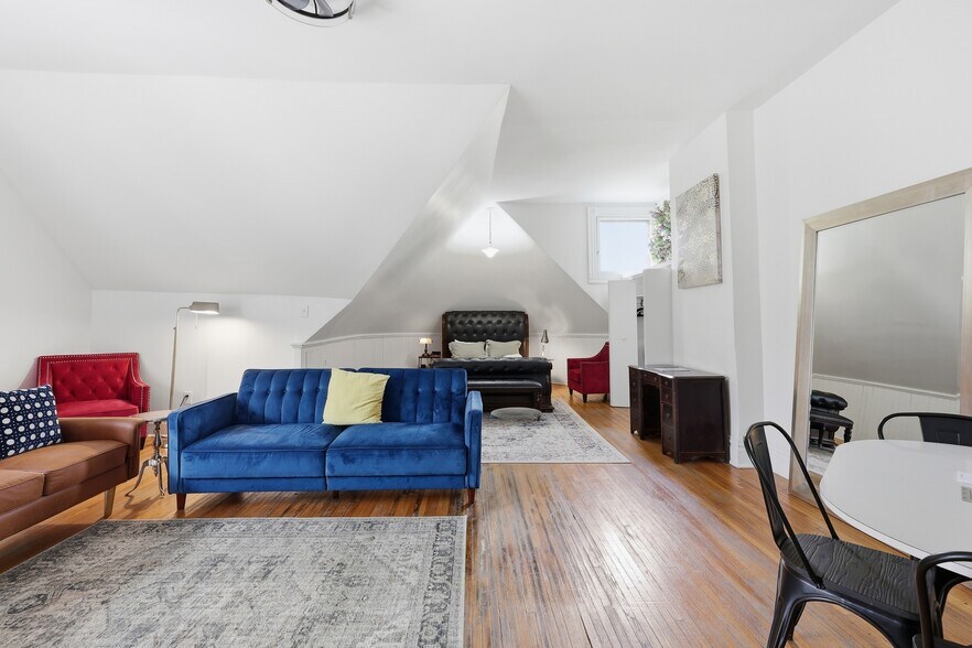 More Photos Of 83 Wilson Ave, Columbus Hospitality For Sale