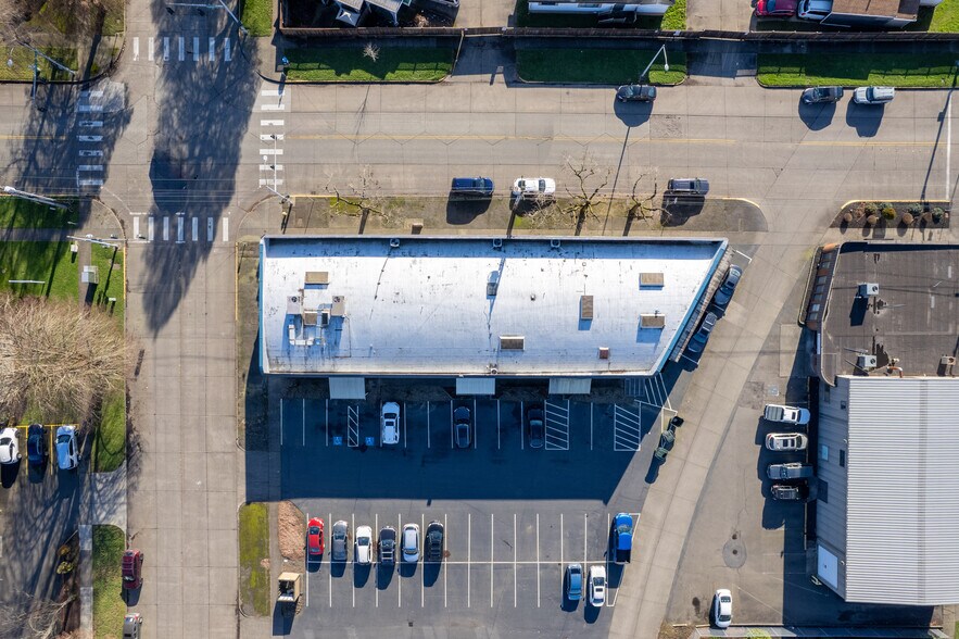 More Photos Of 1106 Douglas St, Longview Medical For Lease