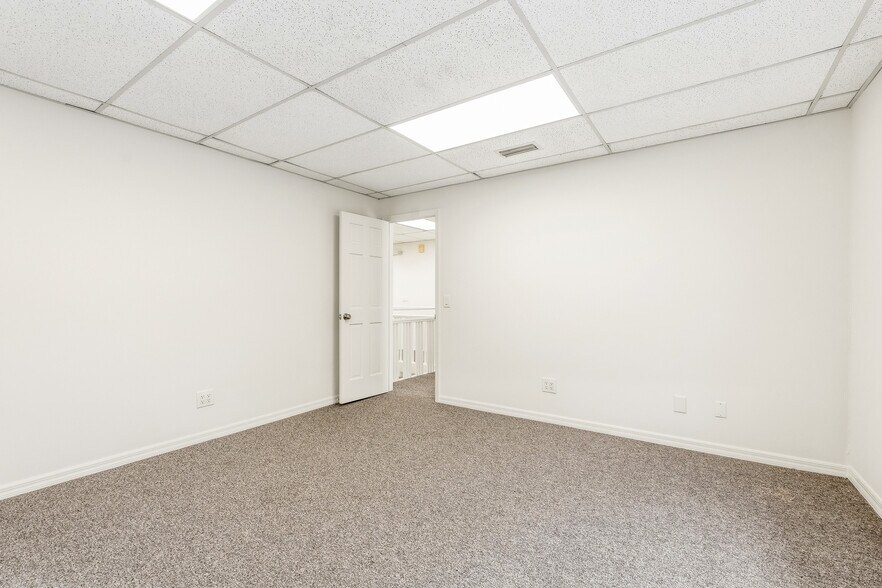 More Photos Of 1507 20th St, Vero Beach Medical For Lease