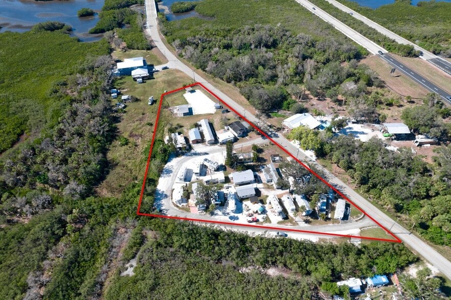 More Photos Of 515 E 77th St, Palmetto Manufactured Housing Mobile Home Park For Sale