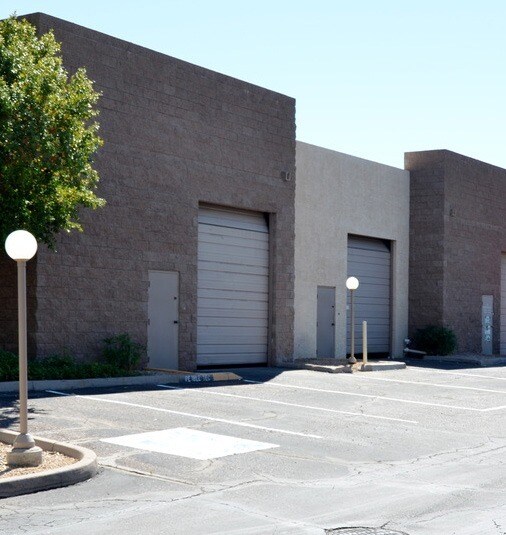 More Photos Of 7950 E Acoma Dr, Scottsdale Research And Development For Lease