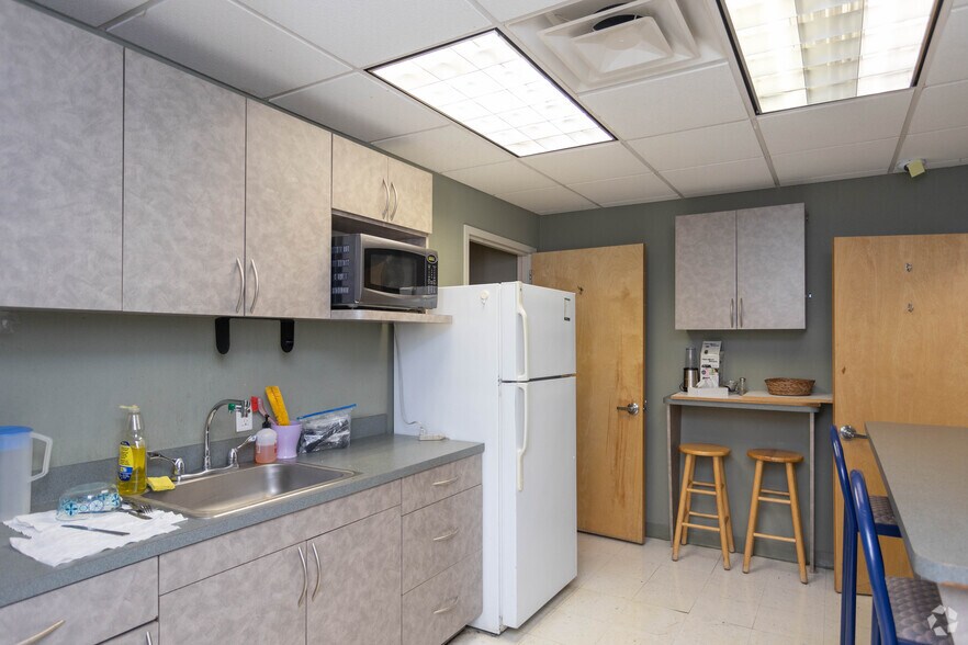 More Photos Of 55 Veterans Memorial Hwy, Commack Medical For Lease