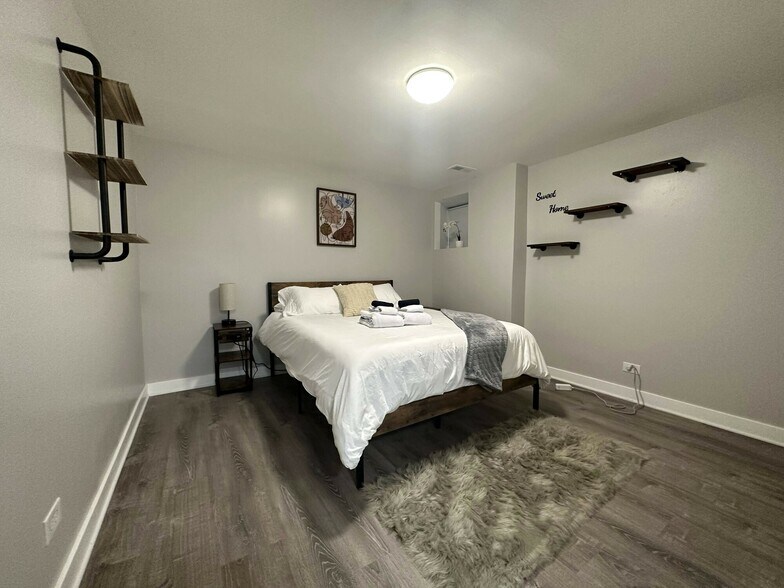 More Photos Of 4034 S Prairie Ave, Chicago Apartments For Sale