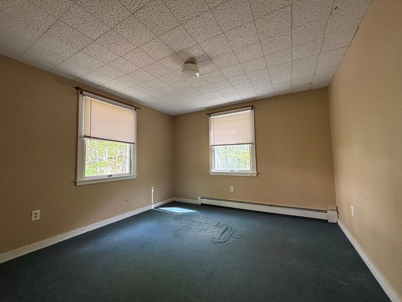 More Photos Of 60 Cottage St, Great Barrington Office For Sale