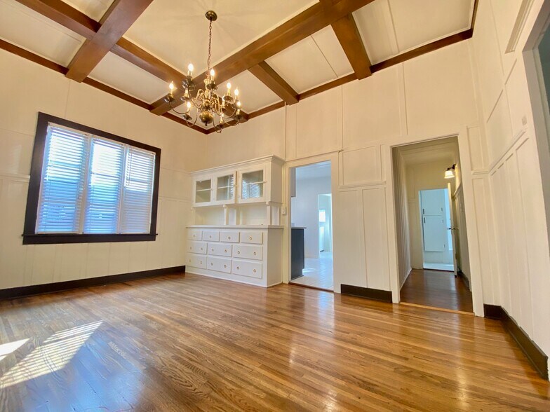 More Photos Of 10603-10609 Palms Blvd, Los Angeles Apartments For Sale
