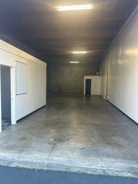 More Photos Of 1341 N McDowell Blvd, Petaluma Warehouse For Lease