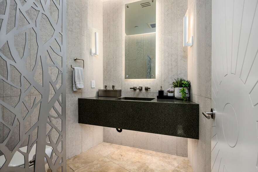 More Photos Of 8116 E Vista Bonita Dr, Scottsdale Rehabilitation Center For Sale