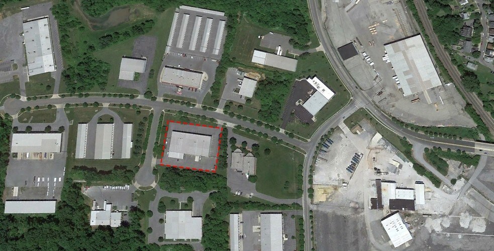 More Photos Of 931 Sweeney Dr, Hagerstown Flex For Lease