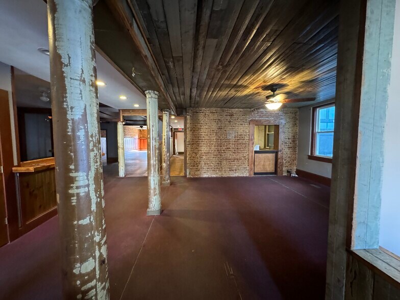 More Photos Of 16 S Union St, Concord Restaurant For Sale