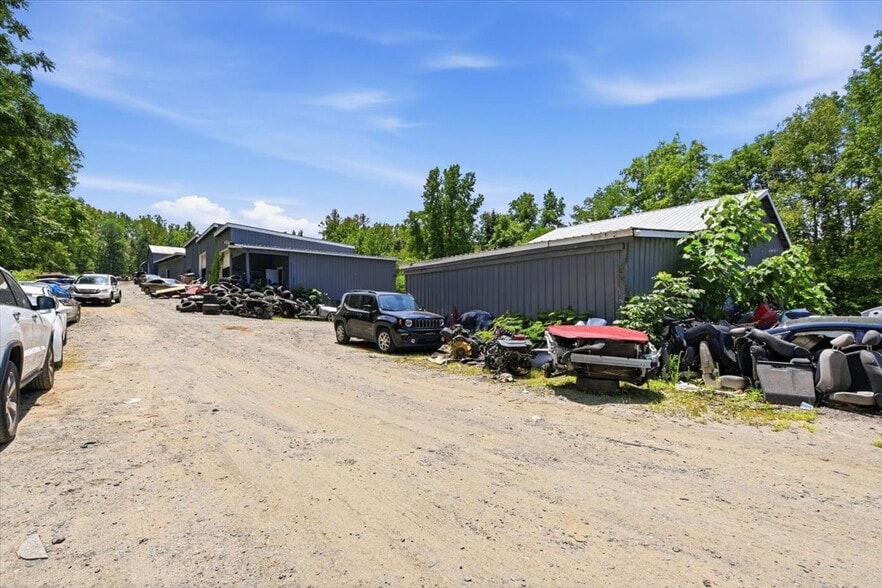 More Photos Of 6269 Caledon Rd, King George Auto Salvage Facility For Sale