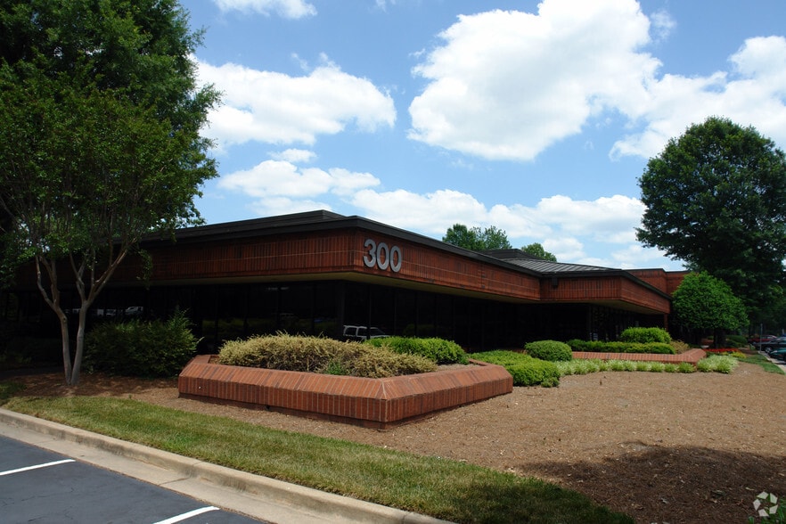 More Photos Of 5300 Oakbrook Pky, Norcross Unknown For Lease