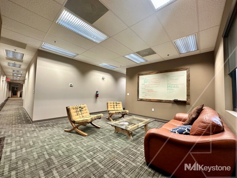 More Photos Of 45 Commerce Dr, Wyomissing Office For Lease