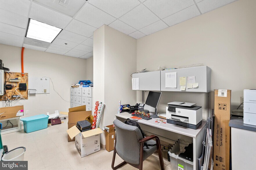 More Photos Of 9161 Liberia Ave, Manassas Medical For Sale