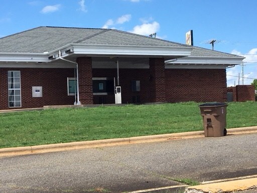 More Photos Of 1774 E Dixon Blvd, Shelby Freestanding For Lease