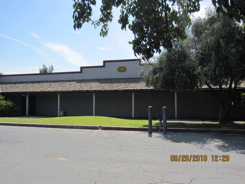 More Photos Of 220 Shaw Ave, Clovis Loft Creative Space For Sale