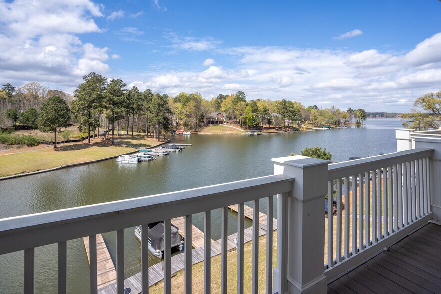 More Photos Of 1129 Lake Oconee Pky, Eatonton Office For Lease