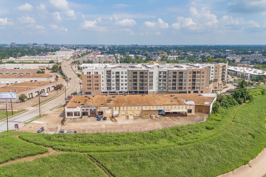 Primary Photo Of 500 N Shepherd Dr, Houston Land For Sale