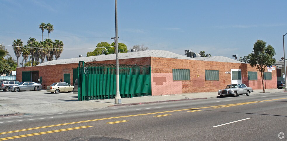 More Photos Of 4505 W Jefferson Blvd, Los Angeles Warehouse For Lease