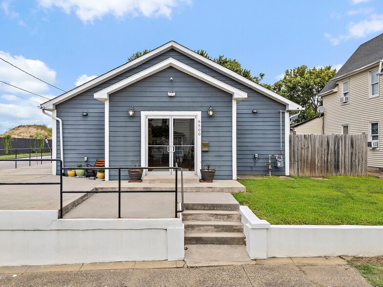 More Photos Of 6500 Saint Helena Ave, Dundalk Office For Sale