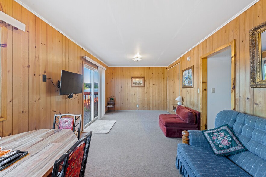 More Photos Of 4484 Fish Mill, Westlake Hotel For Sale