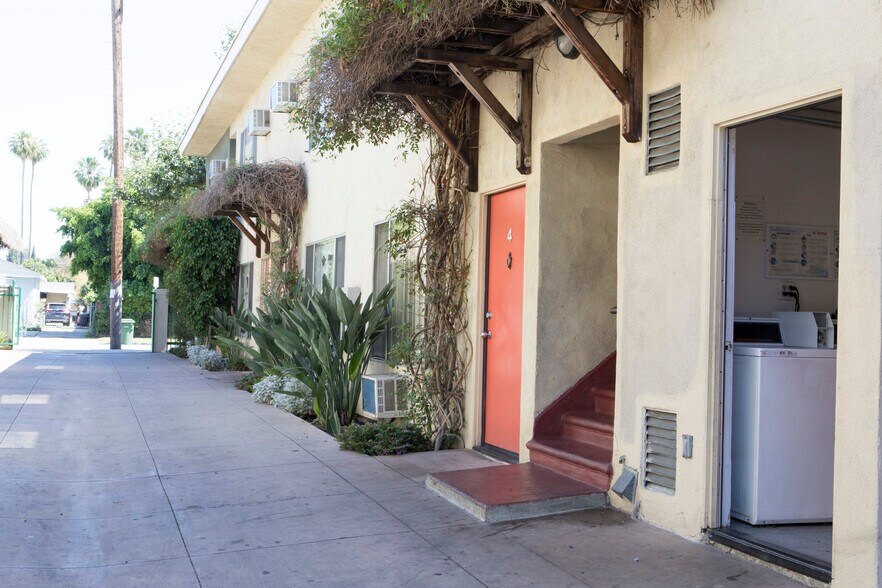 More Photos Of 14716-14722 Delano St, Van Nuys Multifamily For Sale