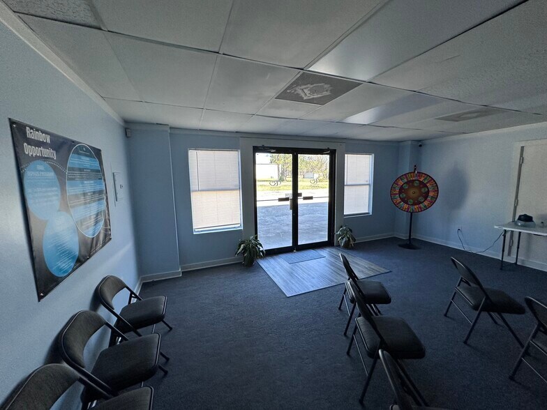 More Photos Of 224 AL-195, Jasper Storefront Retail Office For Sale