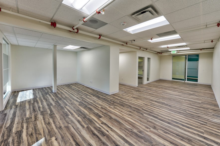 More Photos Of 1259 Lake Plaza Dr, Colorado Springs Medical For Lease