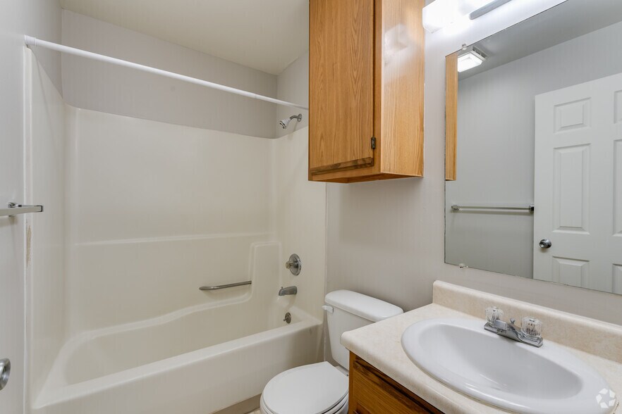 More Photos Of 4130 W Michigan Ave, Kalamazoo Multifamily For Sale