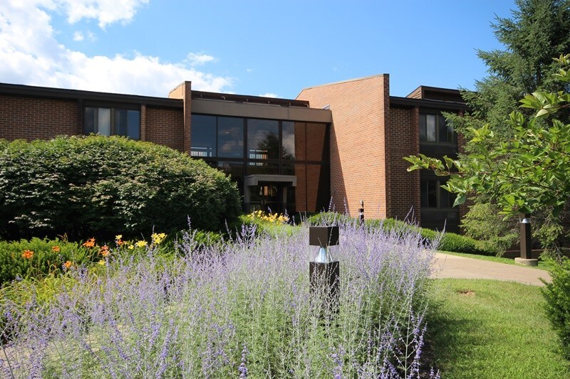 More Photos Of 270 Walker Dr, State College Loft Creative Space For Sale