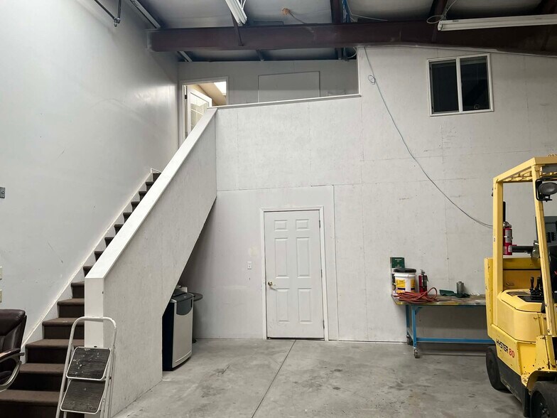 More Photos Of 2888 Commerce Way, Ogden Warehouse For Lease