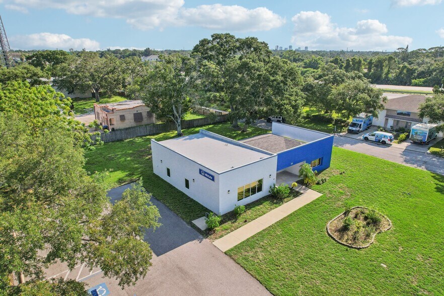 More Photos Of 3209 30th Ave S, Saint Petersburg Office For Sale