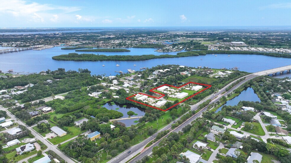 More Photos Of 604 SW 35th St, Palm City Apartments For Sale